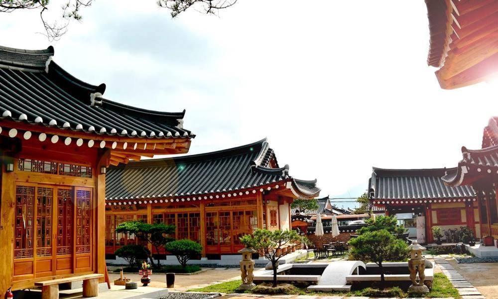 Hwangnamguan Hanok Village Gyeongju Eksteriør bilde